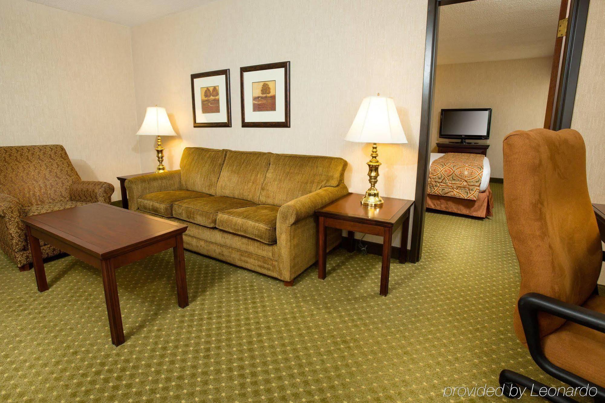 Drury Inn&Suites Columbia Stadium Boulevard Exterior foto