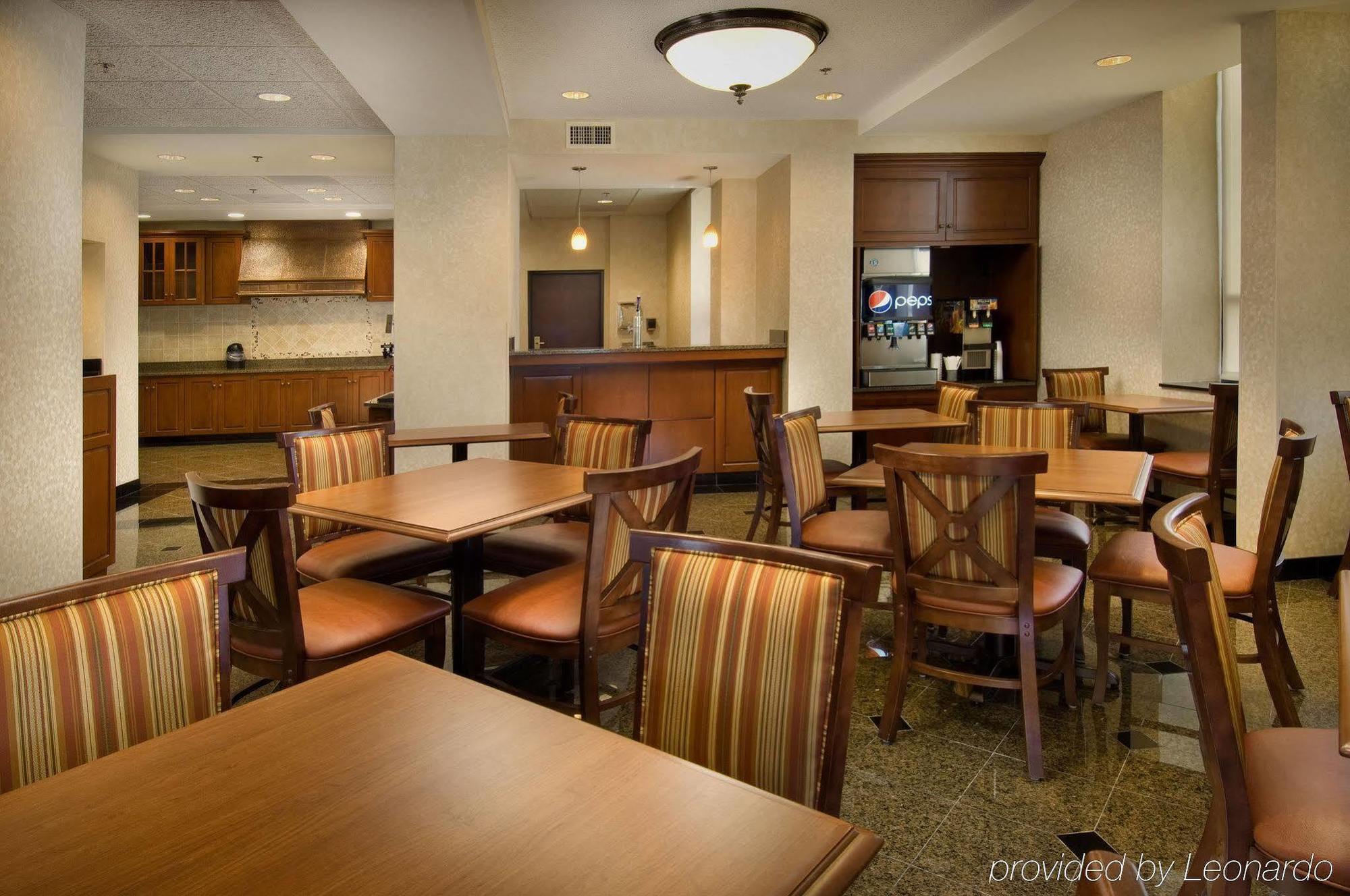 Drury Inn&Suites Columbia Stadium Boulevard Exterior foto